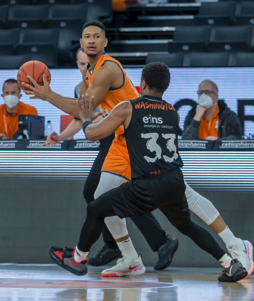 控制和稳健 控制和稳健